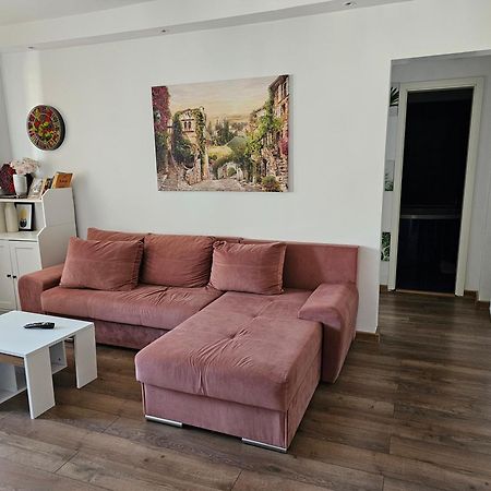 Apartament Near The Park Two Rooms Bükreş Dış mekan fotoğraf