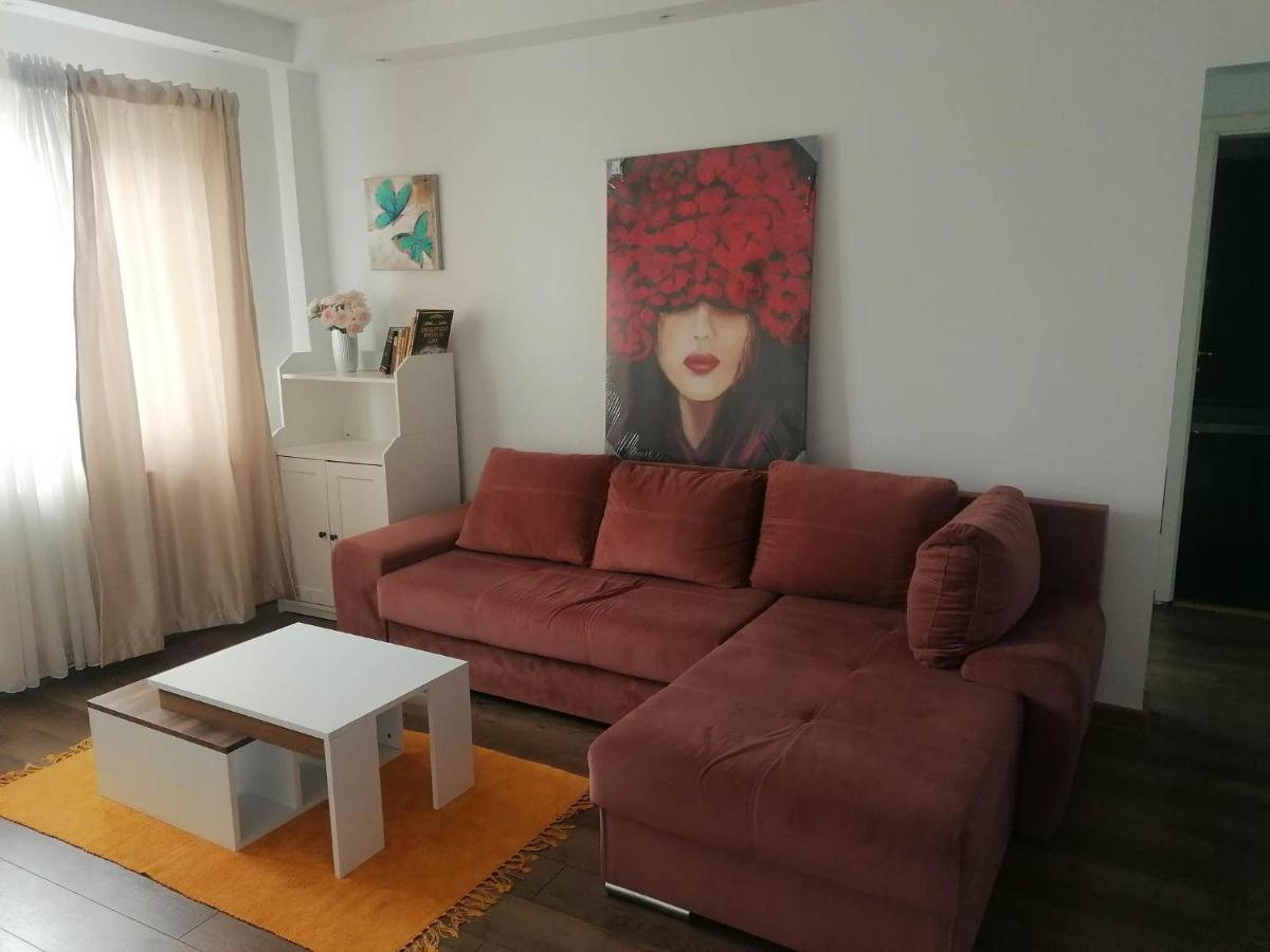 Apartament Near The Park Two Rooms Bükreş Dış mekan fotoğraf