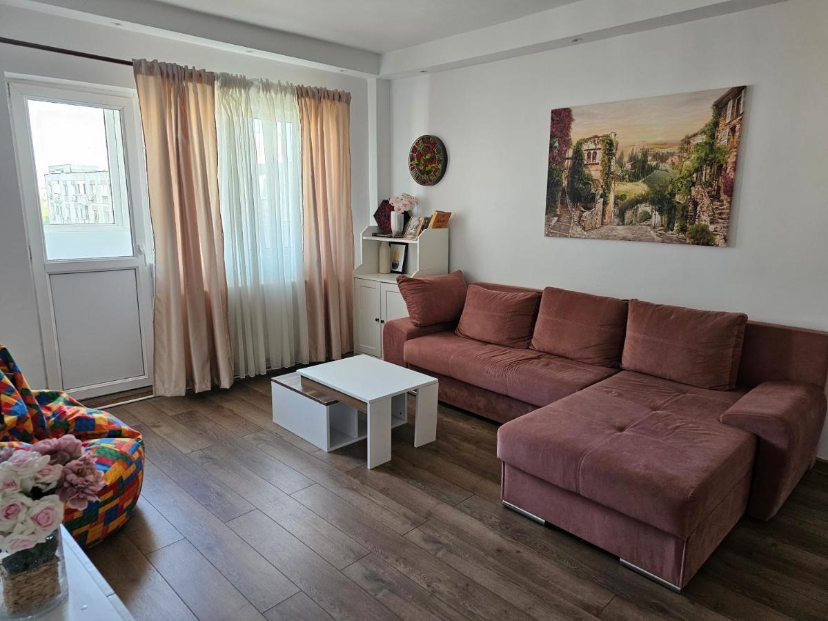 Apartament Near The Park Two Rooms Bükreş Dış mekan fotoğraf