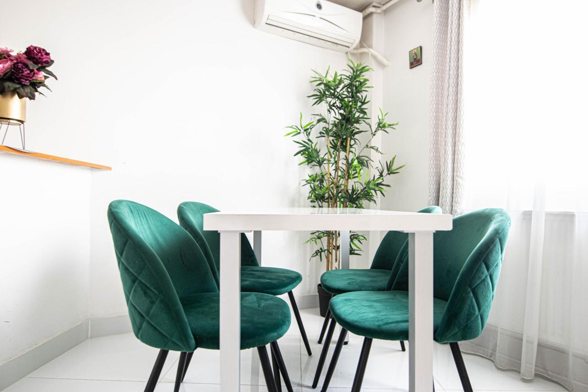 Apartament Near The Park Two Rooms Bükreş Dış mekan fotoğraf