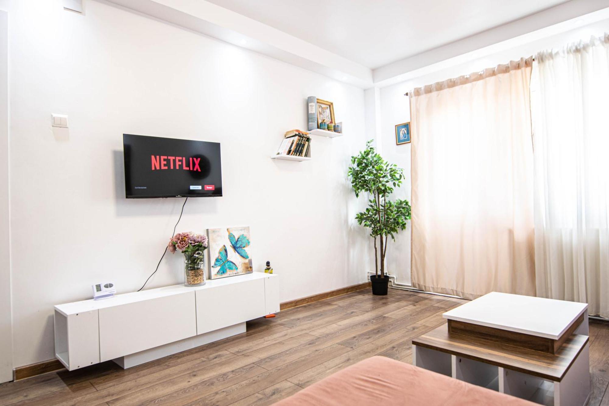Apartament Near The Park Two Rooms Bükreş Dış mekan fotoğraf